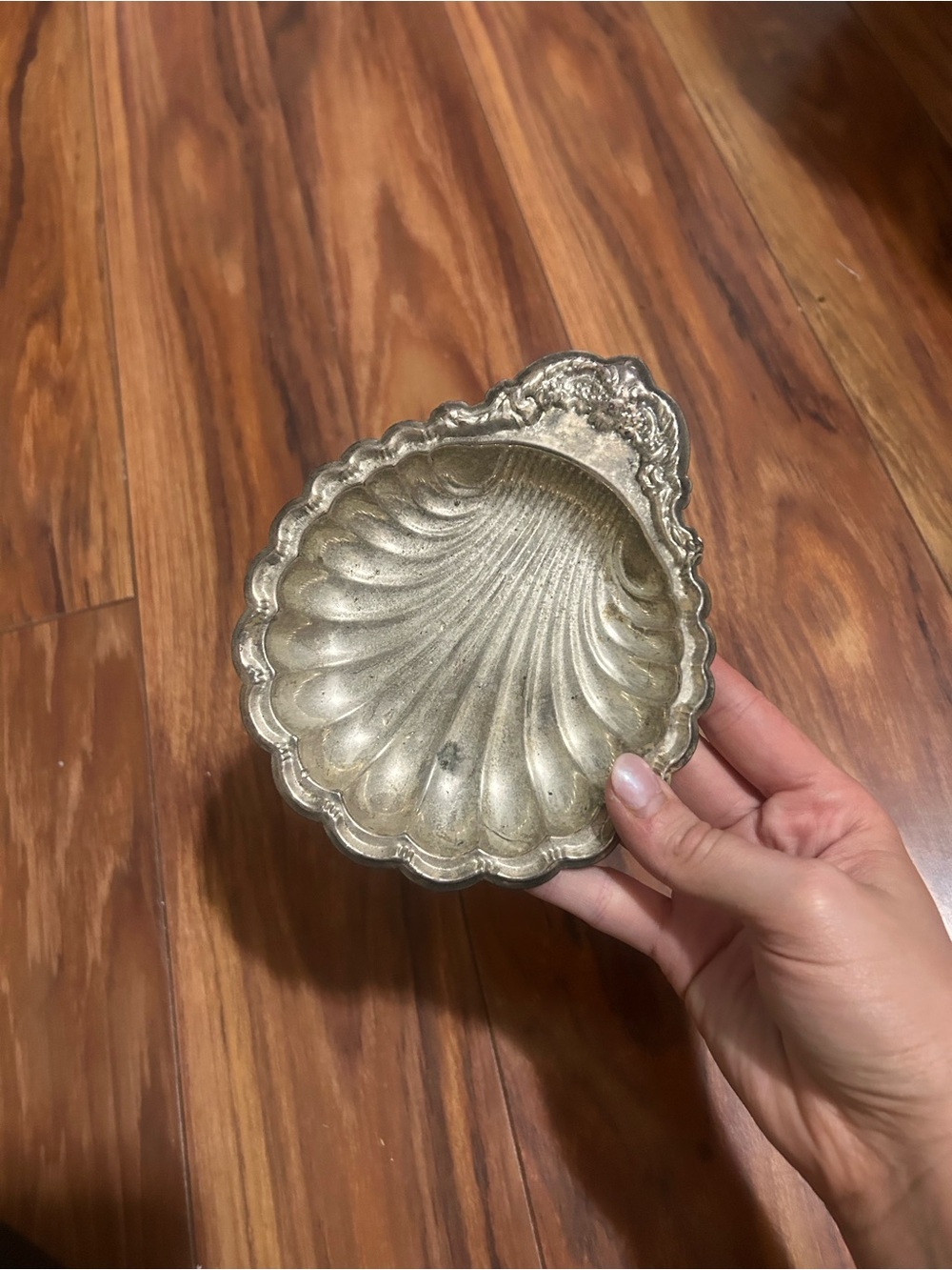 Shell-Shaped Decorative Trinket Dish in Silver Finish
